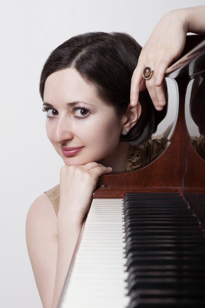 G-Sharp Duo, Emilie-Anne Gendron and Yelena Grinberg at Grinberg Classical Salon (Site)