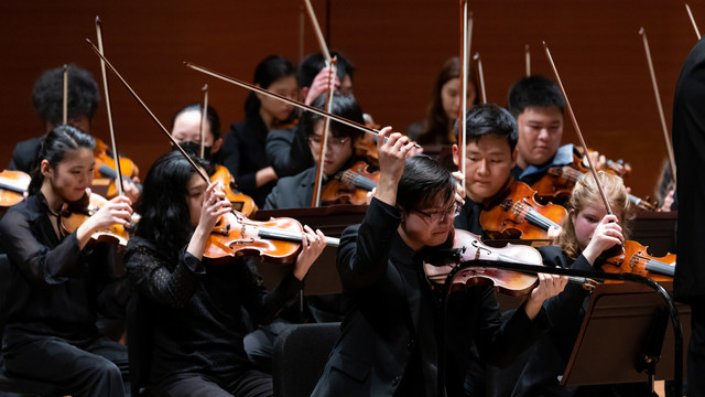Juilliard Orchestra Conducted by Tito Muñoz, at Lincoln Center (Site) Juilliard Orchestra Conducted by Tito Muñoz, at Lincoln Center (Site)