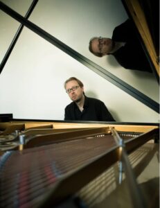 Roberto Prosseda Solo Recital: Italian Piano Music at Bargemusic Roberto Prosseda Solo Recital: Italian Piano Music at Bargemusic