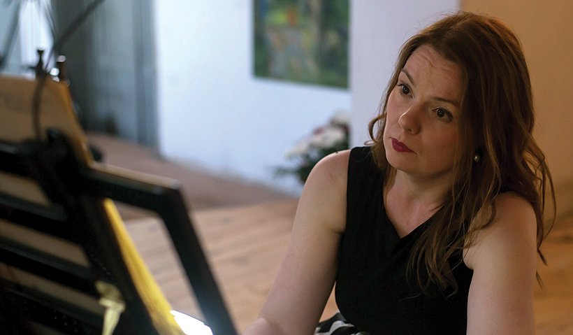 An Evening of Art Songs with Lora Tchekoratova (Piano) and Others,
at the Bulgarian Consulate General (Site) An Evening of Art Songs with Lora Tchekoratova (Piano) and Others,
at the Bulgarian Consulate General (Site)