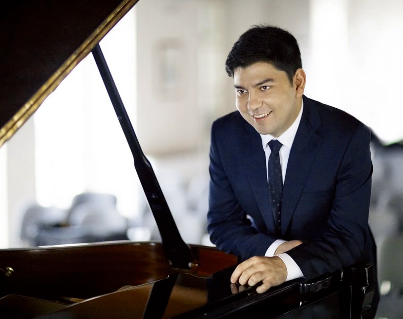 Noseda Conducts Tchaikovsky & Shostakovich at Lincoln Center; Behzod Abduraimov Soloist (Site) Noseda Conducts Tchaikovsky & Shostakovich at Lincoln Center; Behzod Abduraimov Soloist (Site)